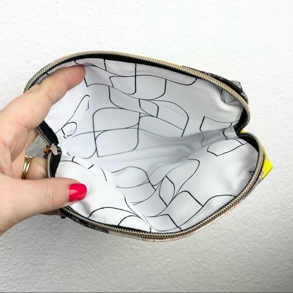 HAYWARD Multi-colored Cosmetics Bag with Monogrammed Zipper Pull, NWOT! - Picture 4 of 6